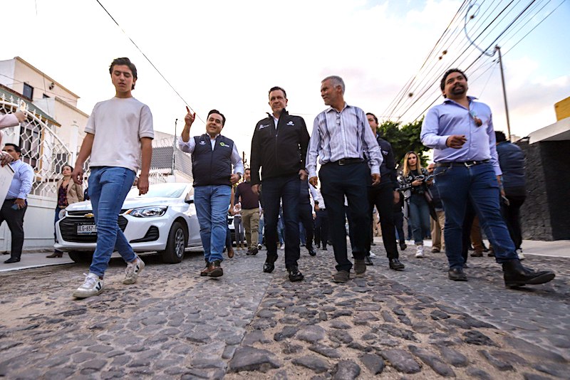 Colabora Municipio de Querétaro en rehabilitación de red eléctrica en Fracc. Las Hadas