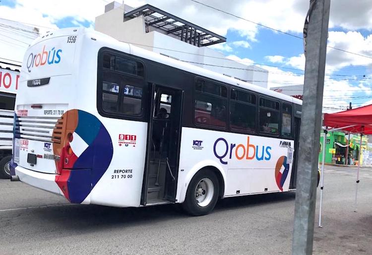 Inician procedimiento sancionador contra QroBus; se desprende puerta de unidad.