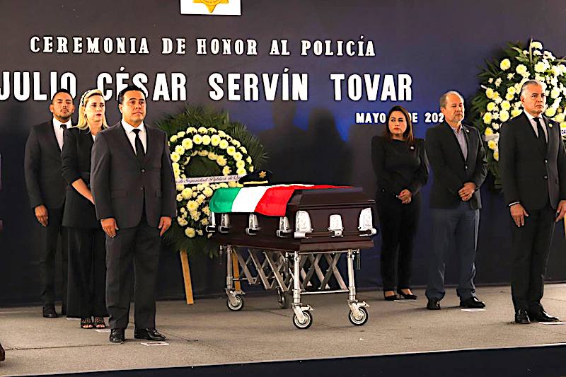 Realizan homenaje al oficial Julio César Servín, fallecido en cumplimiento de sus deber en la Capital de Querétaro