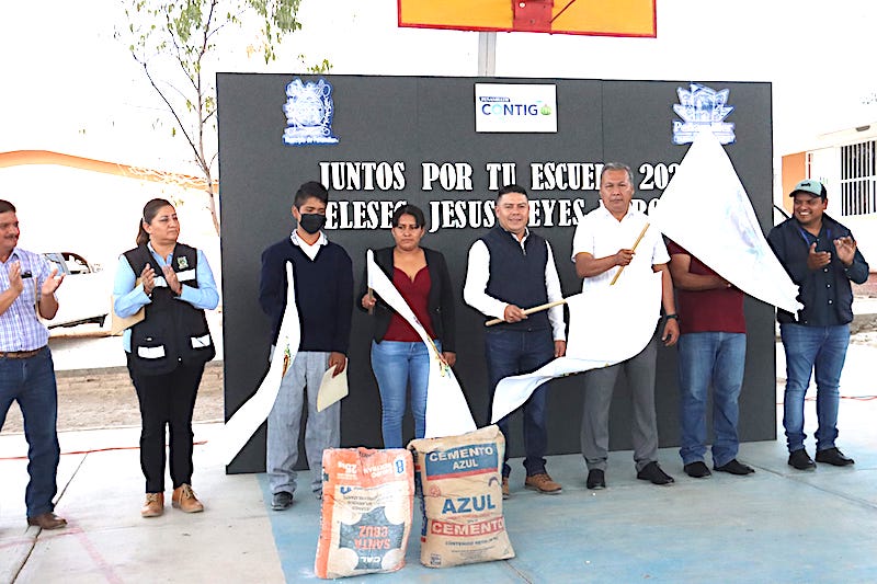 Rehabilitan infraestructura de TV Secundaria en La Estación, Peñamiller.