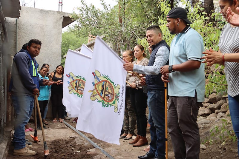 Arranca pavimentación de acceso al preescolar en La Ordeña, Peñamiller