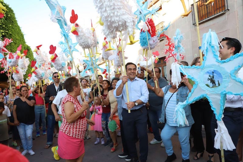 Con la Fiesta del Gallo comienza Celebración del 492 aniversario de Santiago de Querétaro.