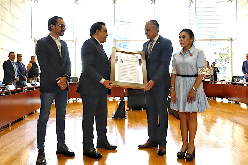 Reconoce Ayuntamiento de Querétaro a la Guardia Municipal por 25 aniversario.