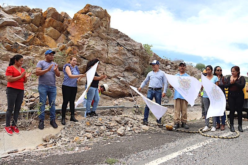 En Frontoncillo Peñamiller realizan ampliación de red de distribución de energía eléctrica.