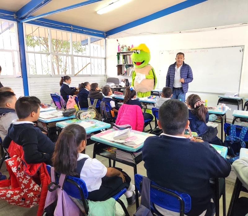 Capacitan en El Marqués a población escolar en prevención de accidentes.