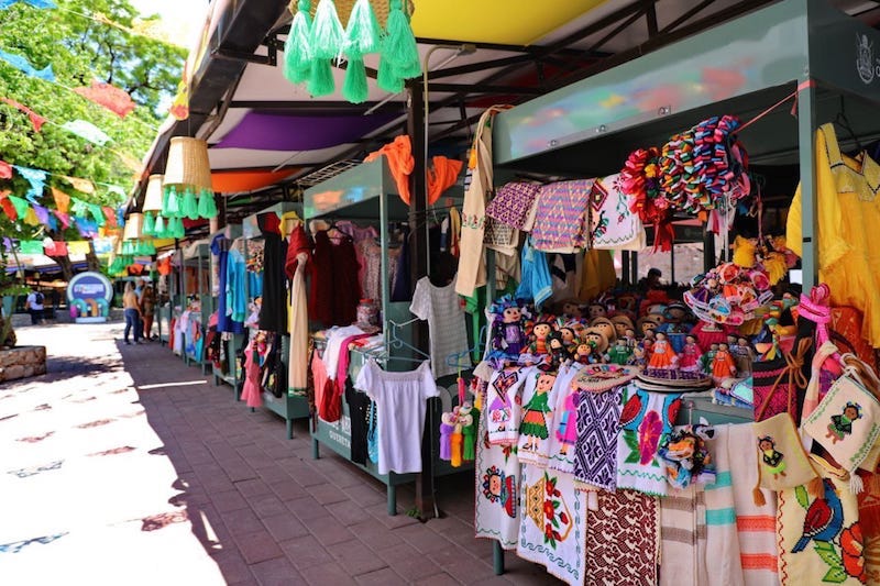 Abren las puertas del Mercado Artesanal en Querétaro Capital.
