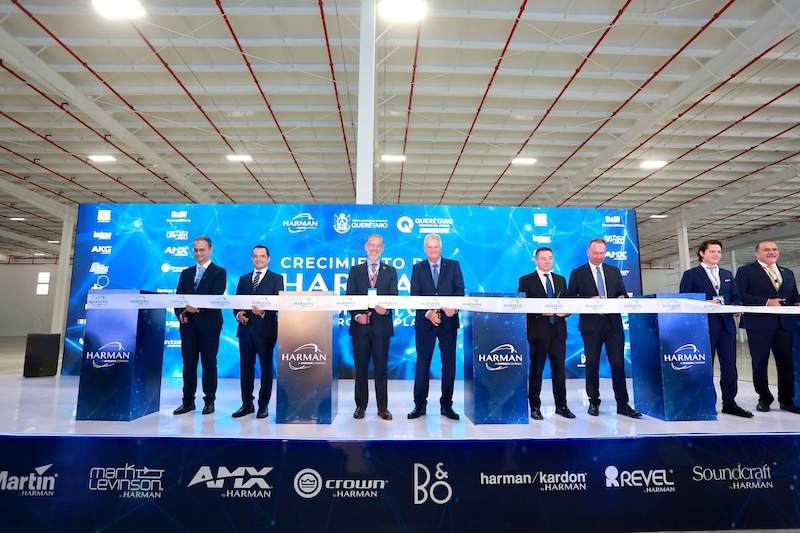 #Economía #Empresas Con una inversión de 115 millones de dólares, la firma #Harman inaugura su cuarta planta en #Querétaro. Se crearán más de mil empleos de alta especialización.