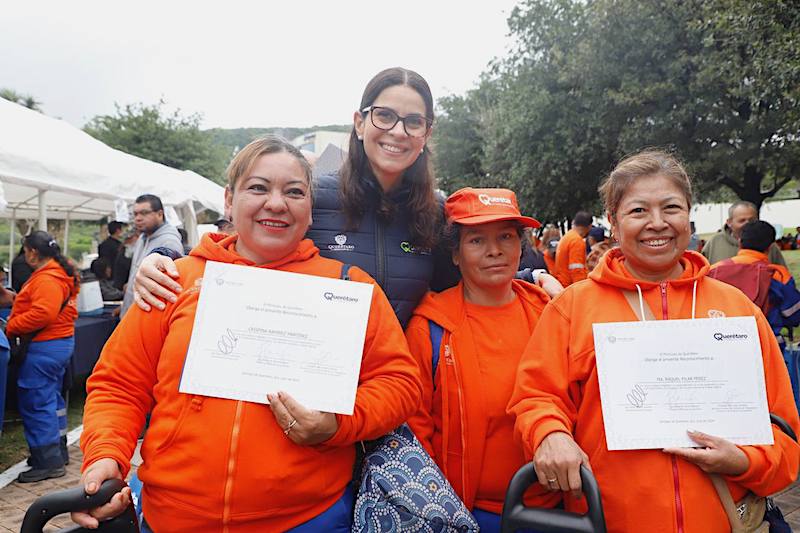 Entregan incentivos a 500 trabajadores operativos del Municipio de Querétaro