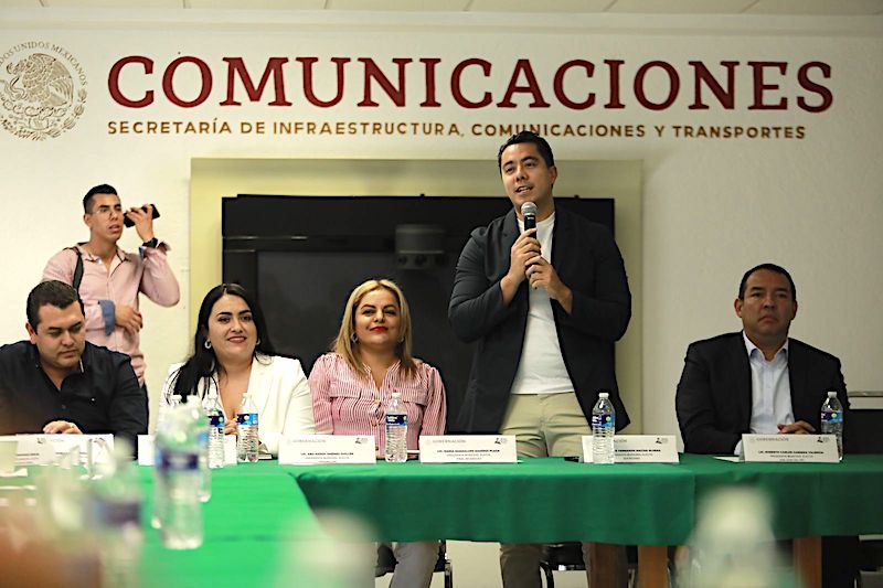 Felifer Macías participa en reunión con Delegado de Gobernación