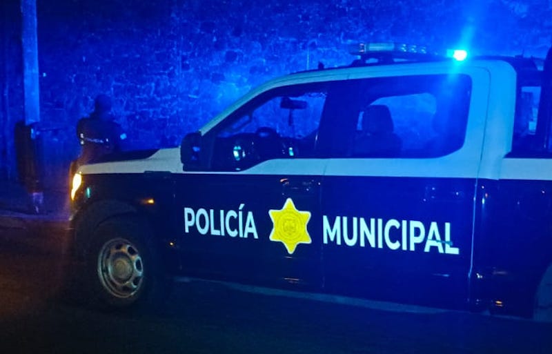 Pareja armada hiere a tres personas durante riña en bar de Centro Sur, en Querétaro