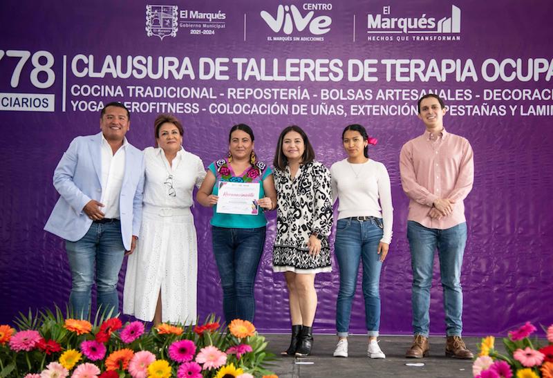 Claudia Martínez Guevara clausura 6a edición de talleres de terapia ocupacional