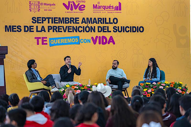 Claudia Martínez encabeza conversatorio para prevenir el suicidio