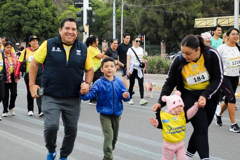 DIF Estatal participan en la Carrera de la Esperanza 2024