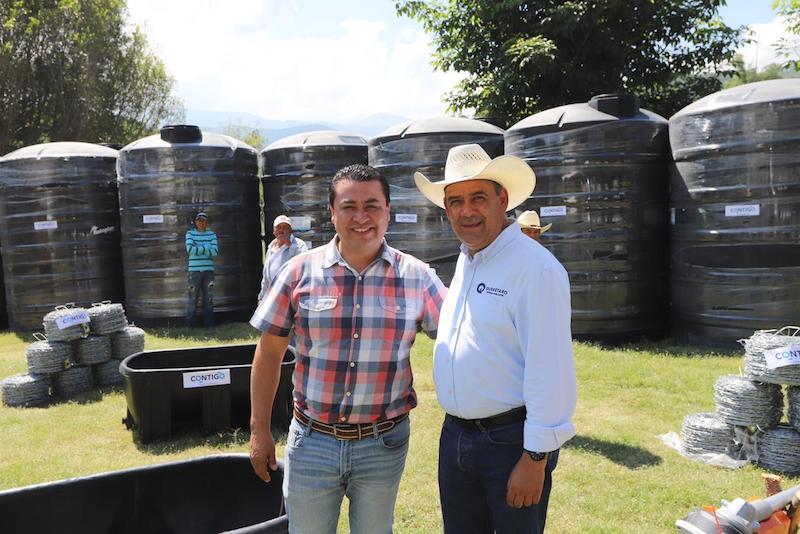 Entregan 20 millones de pesos a productores serranos de Querétaro