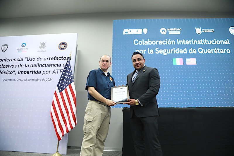 Policías Estatales de Querétaro participan en conferencia "Uso de artefactos explosivos de la delincuencia en México".