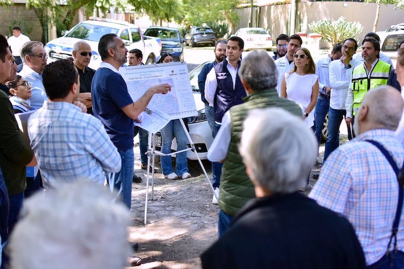 Presidente Felifer Macías anuncia rehabilitación de infraestructura de agua potable en Jurica Campestre