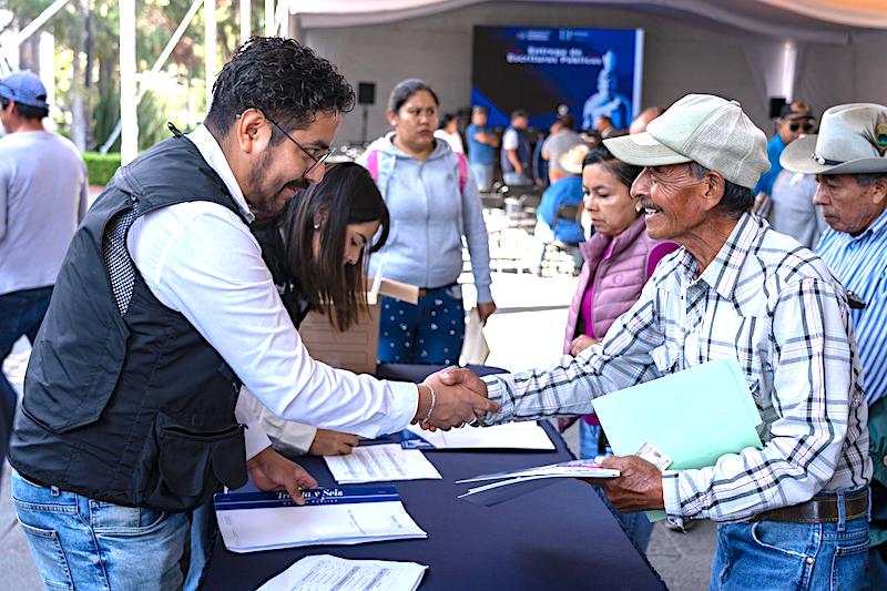 Entregan en El Marqués 205 escrituras públicas en ocho localidades