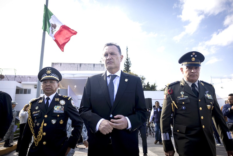 Mauricio Kuri asiste a la toma de protesta del nuevo Coordinador Estatal de la Guardia Nacional