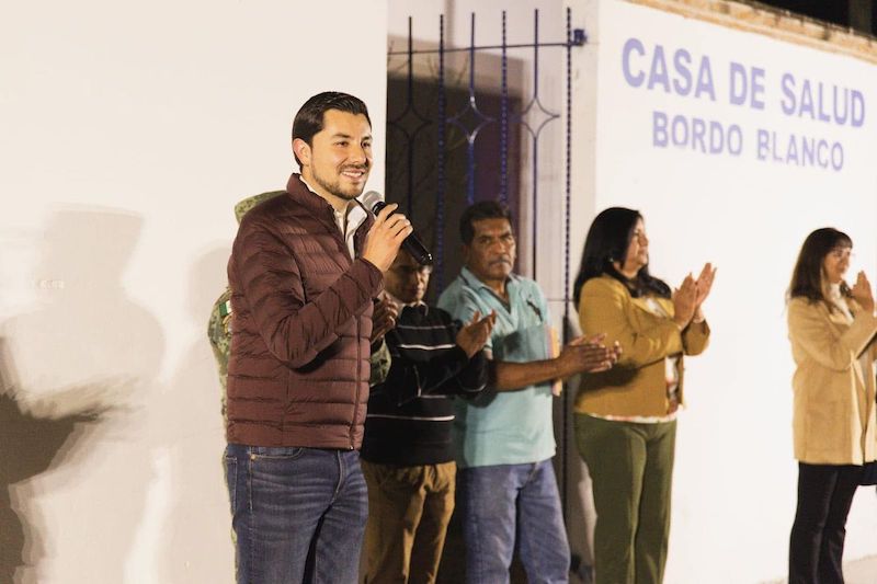 Alcalde de Tequisquiapan Héctor Magaña inicia rehabilitaciín de casas de Salud