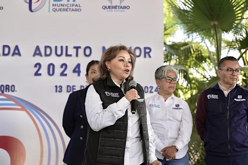 Refrenda DIF Municipal de Querétaro compromiso con los adultos mayores