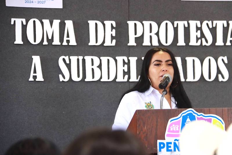 Ana Karen Jiménez toma protesta a delegados y subdelegados de Peñamiller