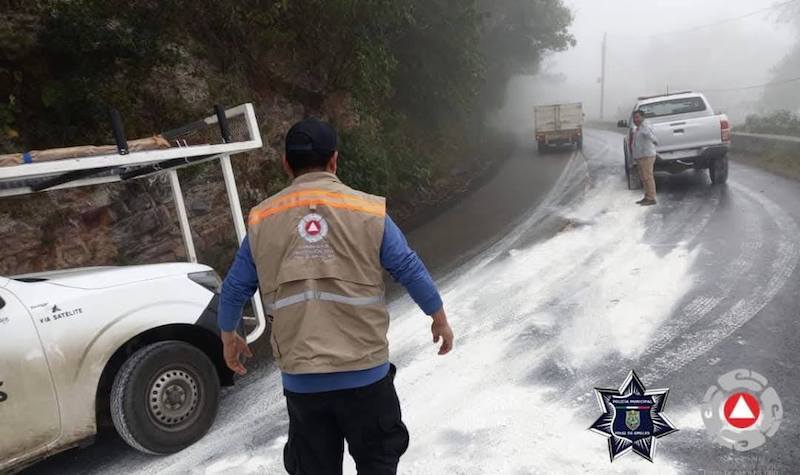 Bajas temperaturas congelan la Sierra Gorda de Querétaro