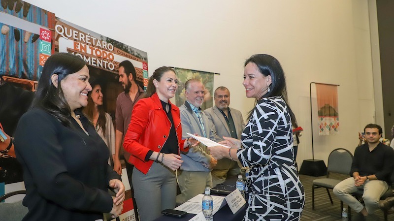 14 proyectos turísticos en Querétaro reciben apoyos para fortalecer el sector