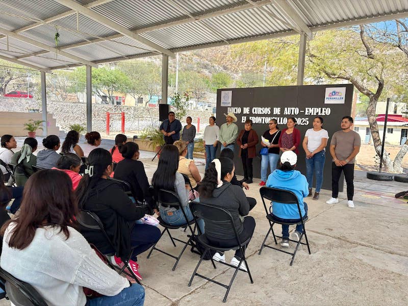 Impulsan autoempleo en Peñamiller con nuevos cursos de capacitación