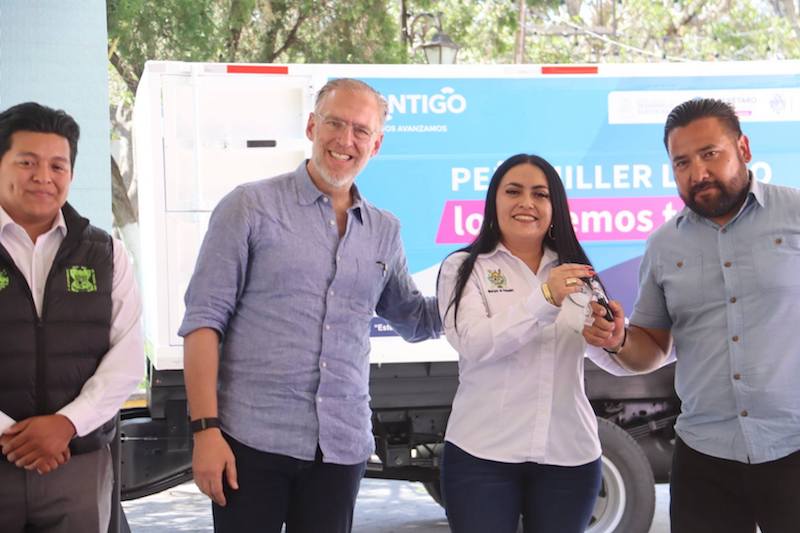 Peñamiller cuenta con nuevo camión recolector de basura