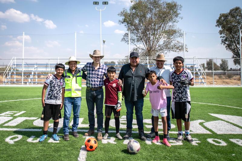 Rodrigo Monsalvo entrega obras de infraestructura educativa y deportiva por más de 10 mdp